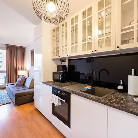 Metro Kondratowicza Velvet Apartment Varsovie Extérieur photo
