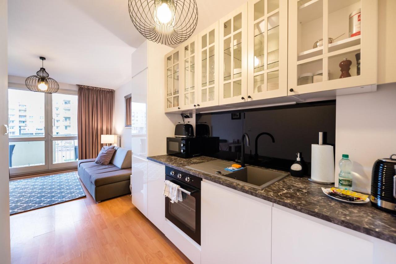 Metro Kondratowicza Velvet Apartment Varsovie Extérieur photo