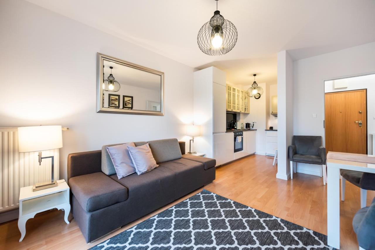 Metro Kondratowicza Velvet Apartment Varsovie Extérieur photo