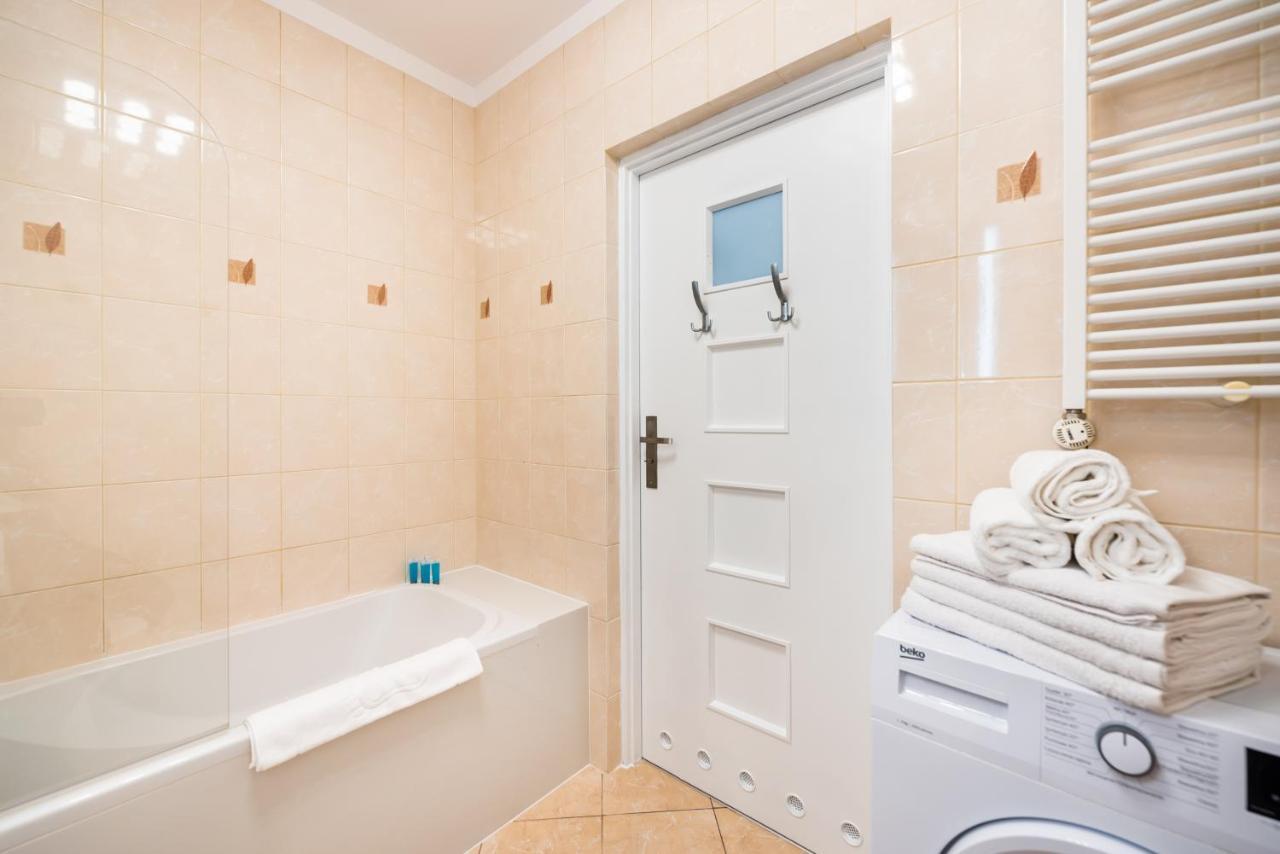 Metro Kondratowicza Velvet Apartment Varsovie Extérieur photo