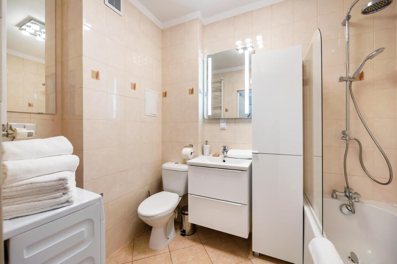 Metro Kondratowicza Velvet Apartment Varsovie Extérieur photo